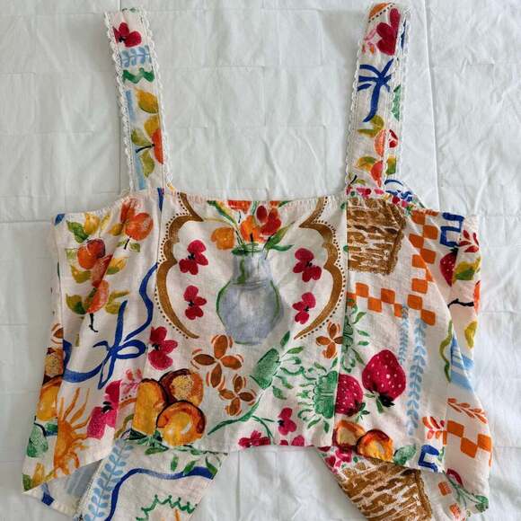 Dress Forum Sleeveless Button Front Tank - Picture 5 of 5